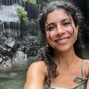 Meet your Posher, Lizzy